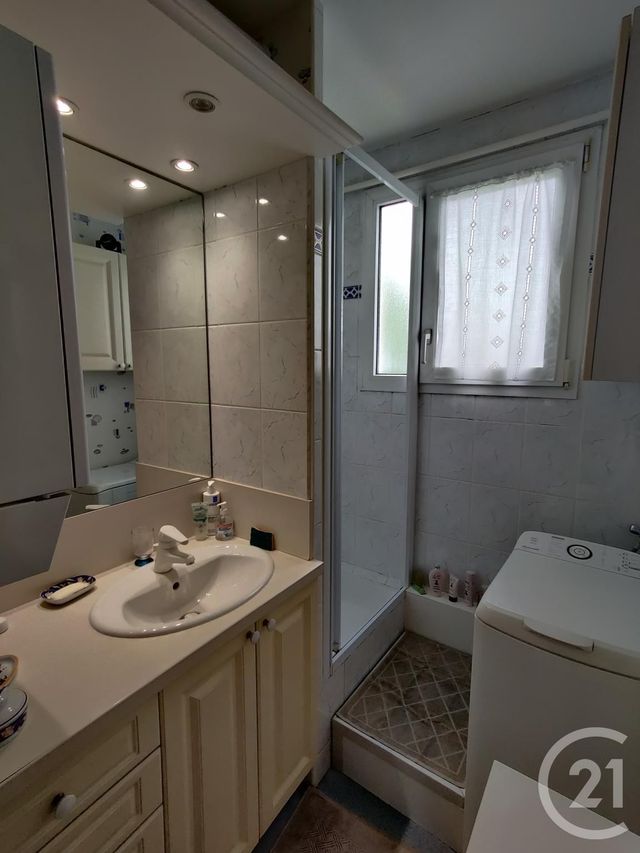 Appartement F4 à vendre - 4 pièces - 75.27 m2 - EVREUX - 27 - HAUTE-NORMANDIE - Century 21 Harmony Appartement F4 à vendre - 4 pièces - 75.27 m2 - EVREUX - 27 - HAUTE-NORMANDIE - Century 21 Harmony