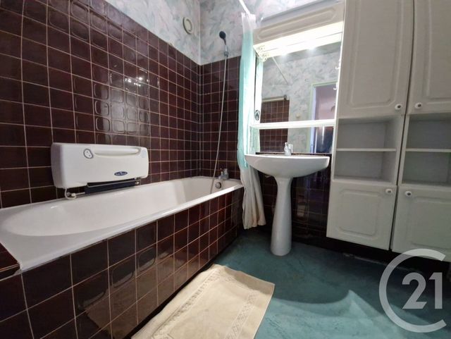 Appartement F5 à vendre - 5 pièces - 117.95 m2 - EVREUX - 27 - HAUTE-NORMANDIE - Century 21 Harmony