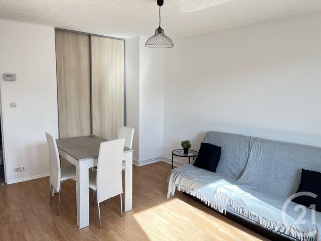 Appartement F2 à louer - 2 pièces - 40.29 m2 - EVREUX - 27 - HAUTE-NORMANDIE - Century 21 Harmony