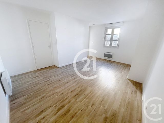 Appartement F1 à louer - 1 pièce - 29.0 m2 - EVREUX - 27 - HAUTE-NORMANDIE - Century 21 Harmony