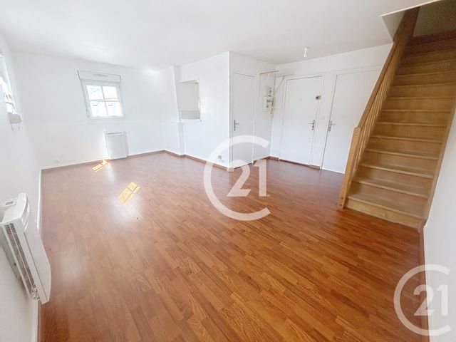 Appartement Duplex à louer - 2 pièces - 53.5 m2 - EVREUX - 27 - HAUTE-NORMANDIE - Century 21 Harmony