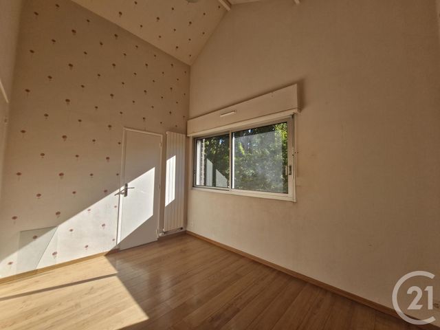 Afficher la photo en grand Appartement à vendre - 5 pièces - 120.82 m2 - EVREUX - 27 - HAUTE-NORMANDIE - Century 21 Harmony