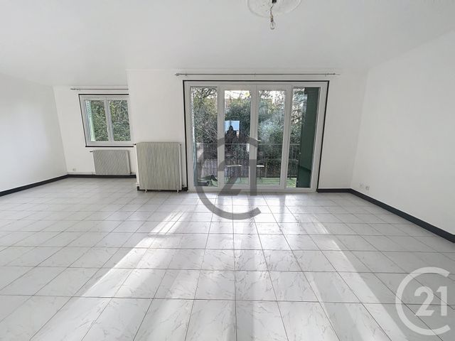 Appartement F3 à louer - 3 pièces - 78.89 m2 - EVREUX - 27 - HAUTE-NORMANDIE - Century 21 Harmony