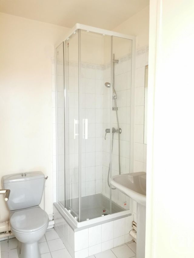 Afficher la photo en grand Appartement F1 à louer - 1 pièce - 33.17 m2 - EVREUX - 27 - HAUTE-NORMANDIE - Century 21 Harmony