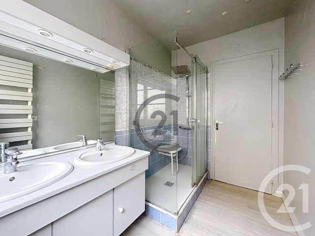 Appartement F4 à vendre - 4 pièces - 109.93 m2 - EVREUX - 27 - HAUTE-NORMANDIE - Century 21 Harmony