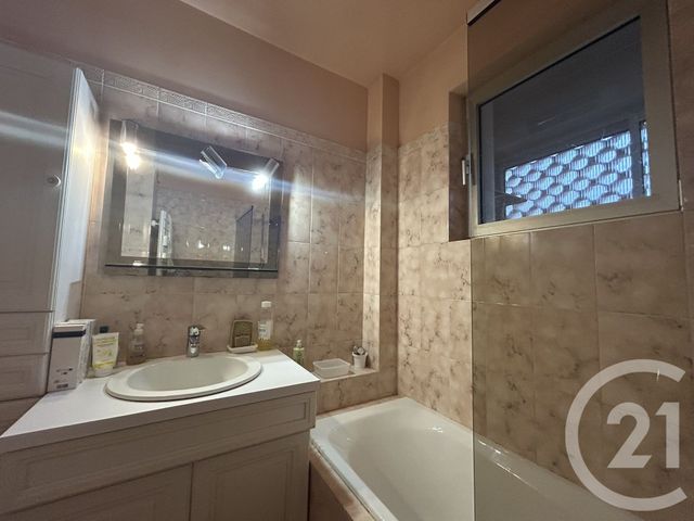 Appartement F3 à vendre - 3 pièces - 69.3 m2 - EVREUX - 27 - HAUTE-NORMANDIE - Century 21 Harmony