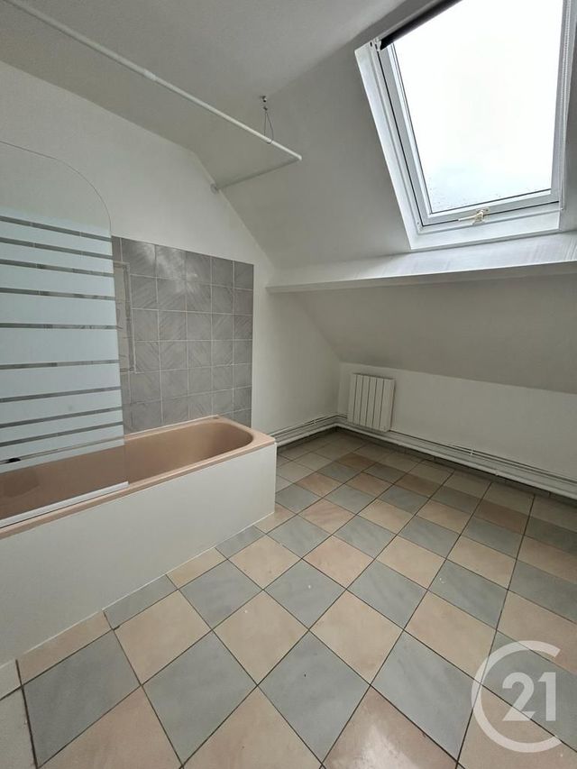 Appartement F4 à louer - 4 pièces - 71.0 m2 - EVREUX - 27 - HAUTE-NORMANDIE - Century 21 Harmony