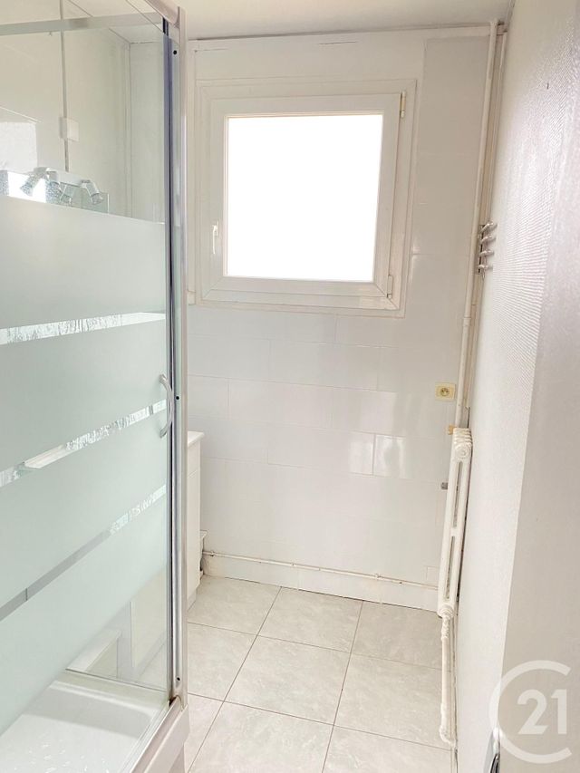 Appartement F2 à louer - 2 pièces - 51.29 m2 - EVREUX - 27 - HAUTE-NORMANDIE - Century 21 Harmony
