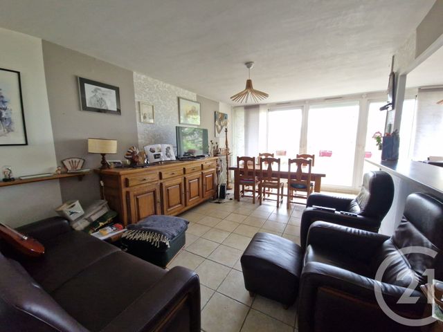 Appartement F4 à vendre - 4 pièces - 81.57 m2 - EVREUX - 27 - HAUTE-NORMANDIE - Century 21 Harmony