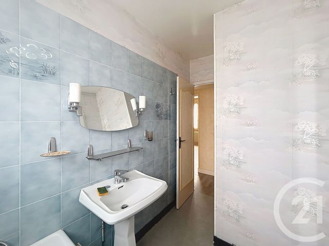 Appartement F3 à vendre - 3 pièces - 58.42 m2 - EVREUX - 27 - HAUTE-NORMANDIE - Century 21 Harmony