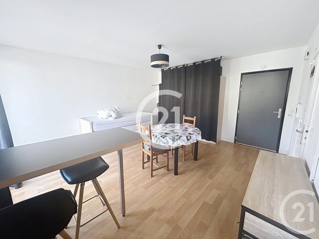 Appartement F1 à louer - 1 pièce - 29.2 m2 - EVREUX - 27 - HAUTE-NORMANDIE - Century 21 Harmony