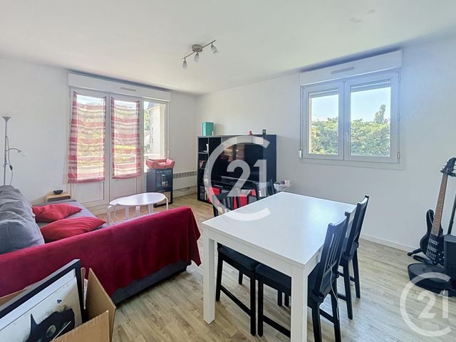 Appartement F2 à louer - 2 pièces - 43.6 m2 - EVREUX - 27 - HAUTE-NORMANDIE - Century 21 Harmony