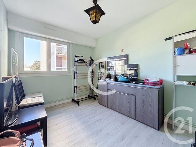 Appartement F3 à louer - 3 pièces - 62.86 m2 - EVREUX - 27 - HAUTE-NORMANDIE - Century 21 Harmony