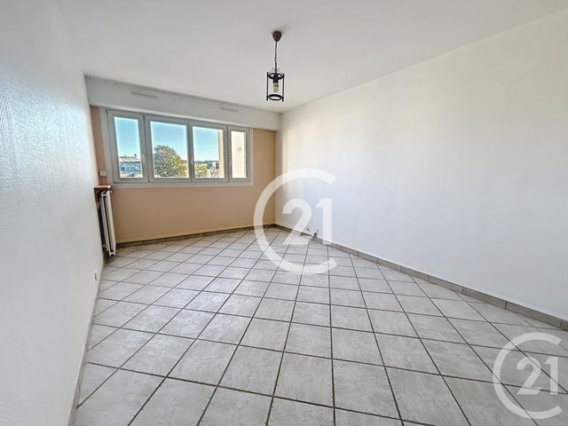 Appartement F3 à louer - 3 pièces - 62.86 m2 - EVREUX - 27 - HAUTE-NORMANDIE - Century 21 Harmony