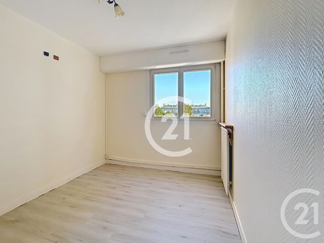 Appartement F3 à louer - 3 pièces - 62.86 m2 - EVREUX - 27 - HAUTE-NORMANDIE - Century 21 Harmony