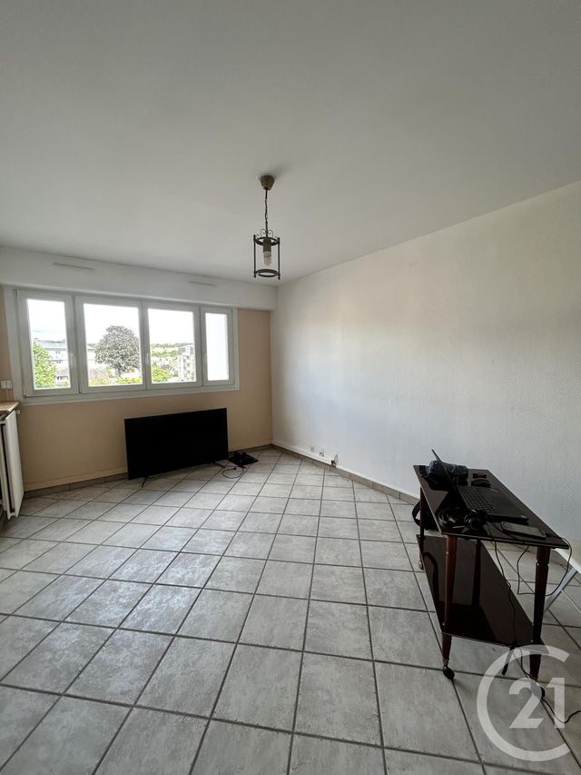 Appartement F3 à louer - 3 pièces - 62.86 m2 - EVREUX - 27 - HAUTE-NORMANDIE - Century 21 Harmony