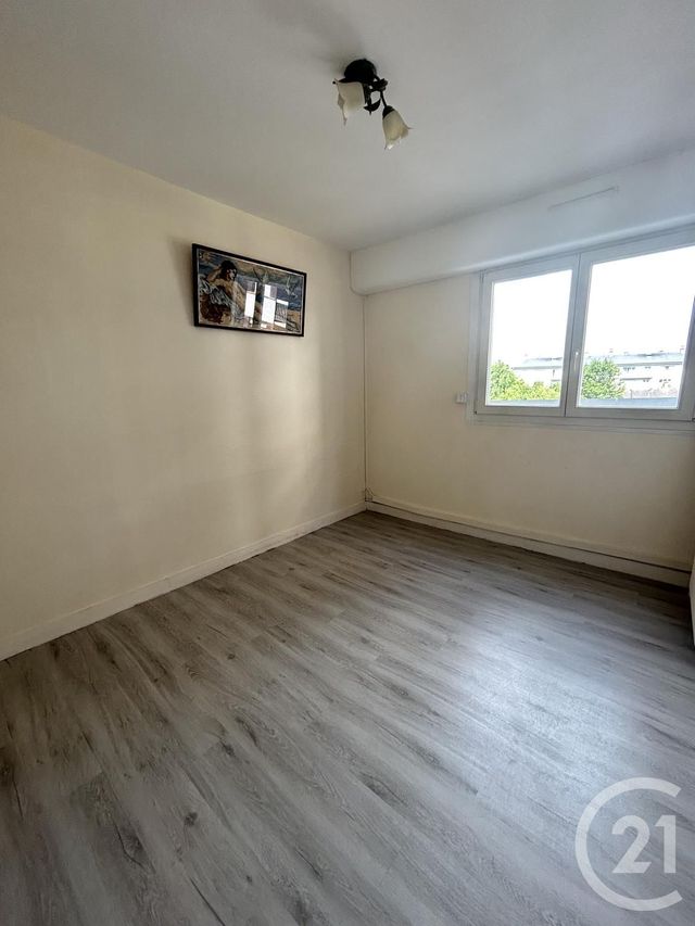 Appartement F3 à louer - 3 pièces - 62.86 m2 - EVREUX - 27 - HAUTE-NORMANDIE - Century 21 Harmony
