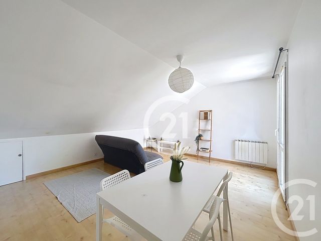 Appartement F2 à louer - 2 pièces - 33.8 m2 - EVREUX - 27 - HAUTE-NORMANDIE - Century 21 Harmony