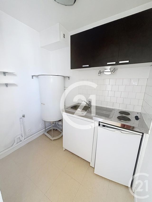 Appartement F1 à louer - 1 pièce - 28.2 m2 - EVREUX - 27 - HAUTE-NORMANDIE - Century 21 Harmony