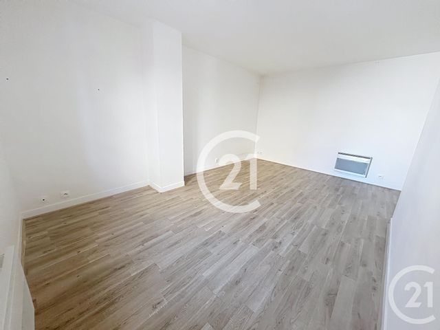 Appartement F1 à louer - 1 pièce - 28.2 m2 - EVREUX - 27 - HAUTE-NORMANDIE - Century 21 Harmony