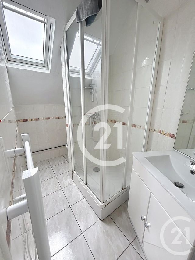 Appartement F2 à louer - 2 pièces - 30.48 m2 - EVREUX - 27 - HAUTE-NORMANDIE - Century 21 Harmony