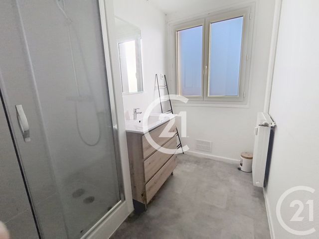 Appartement F4 à louer - 4 pièces - 71.35 m2 - EVREUX - 27 - HAUTE-NORMANDIE - Century 21 Harmony