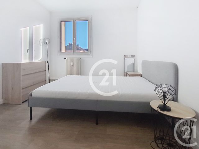 Appartement F4 à louer - 4 pièces - 71.35 m2 - EVREUX - 27 - HAUTE-NORMANDIE - Century 21 Harmony